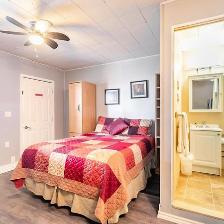 Bayside Cottage Rentals Port Rowan Екстериор снимка