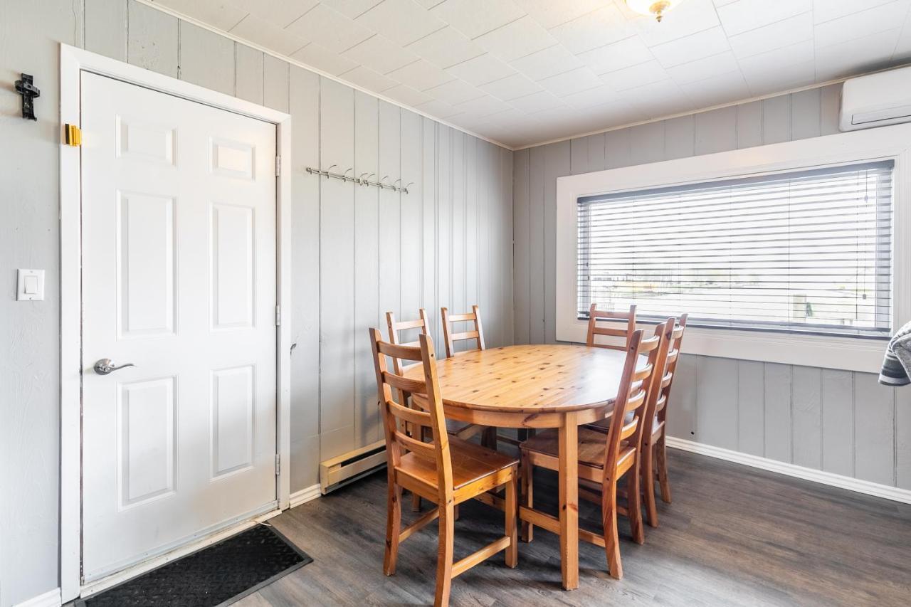 Bayside Cottage Rentals Port Rowan Екстериор снимка