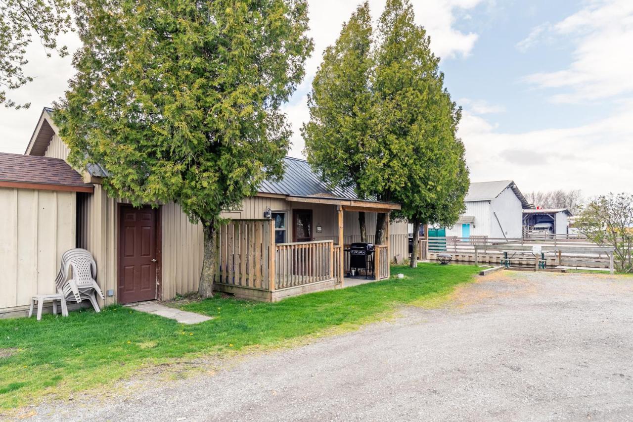 Bayside Cottage Rentals Port Rowan Екстериор снимка