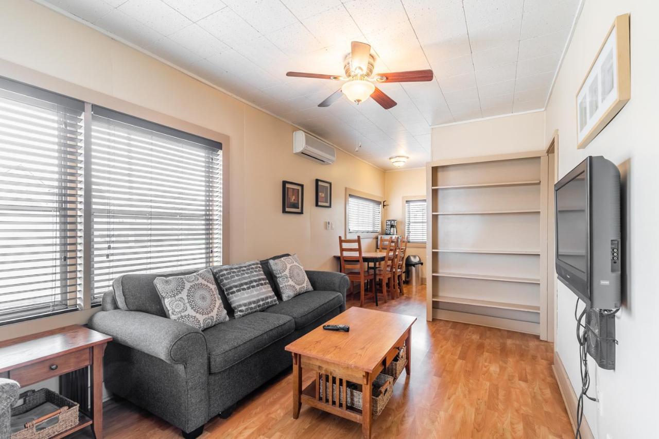 Bayside Cottage Rentals Port Rowan Екстериор снимка