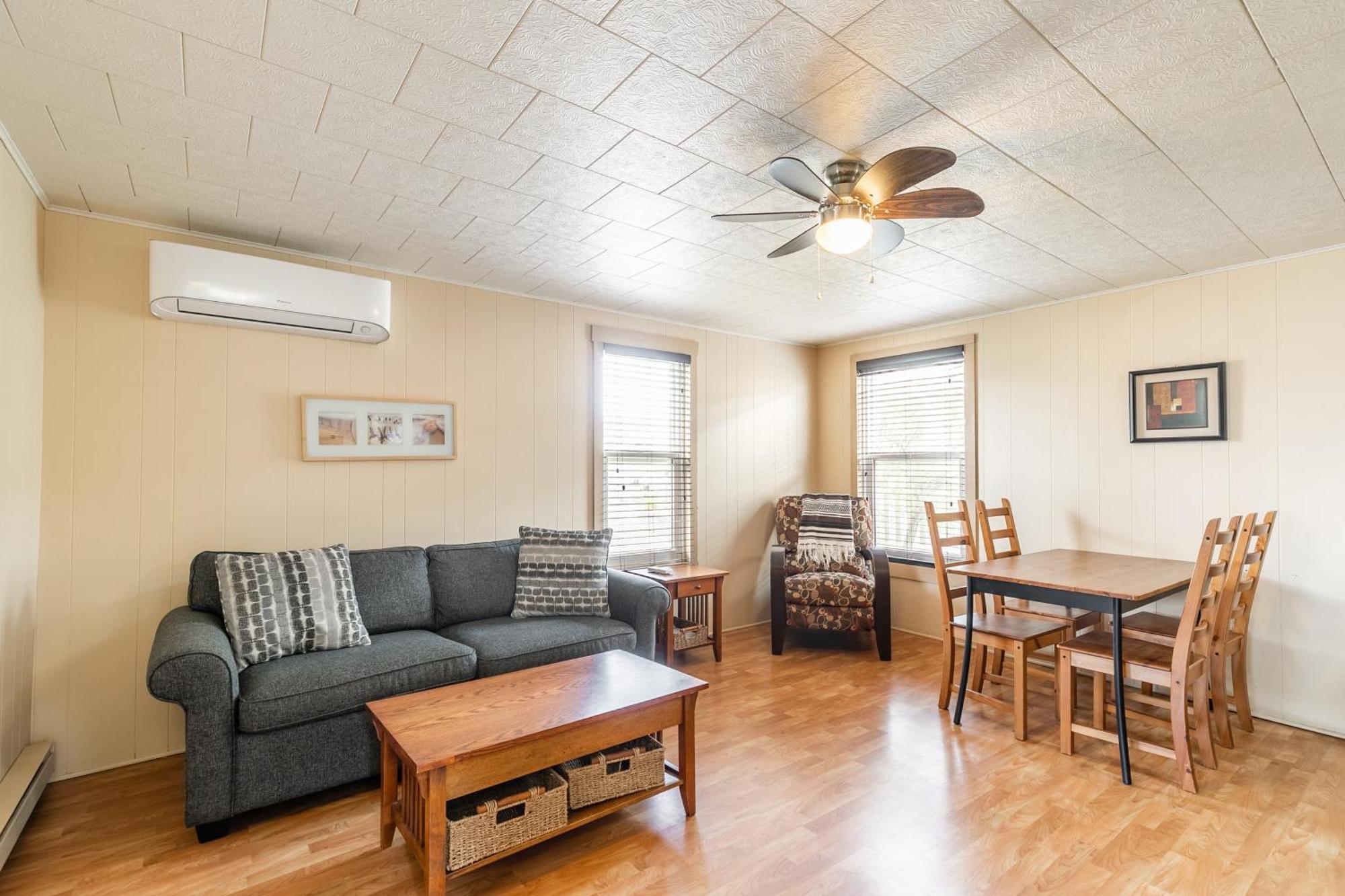 Bayside Cottage Rentals Port Rowan Екстериор снимка