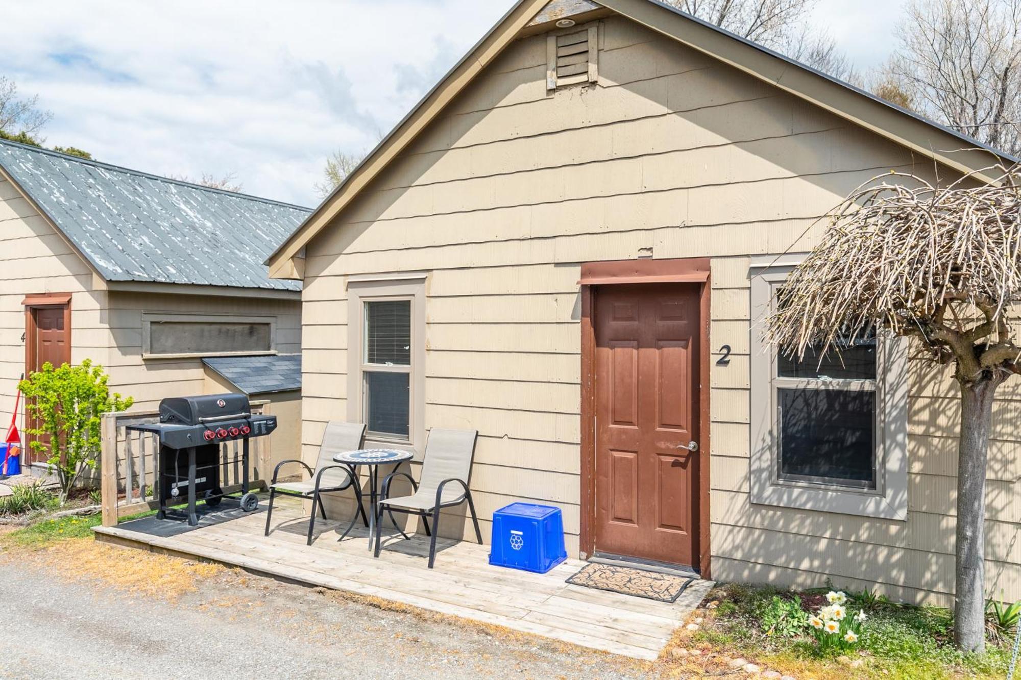 Bayside Cottage Rentals Port Rowan Екстериор снимка