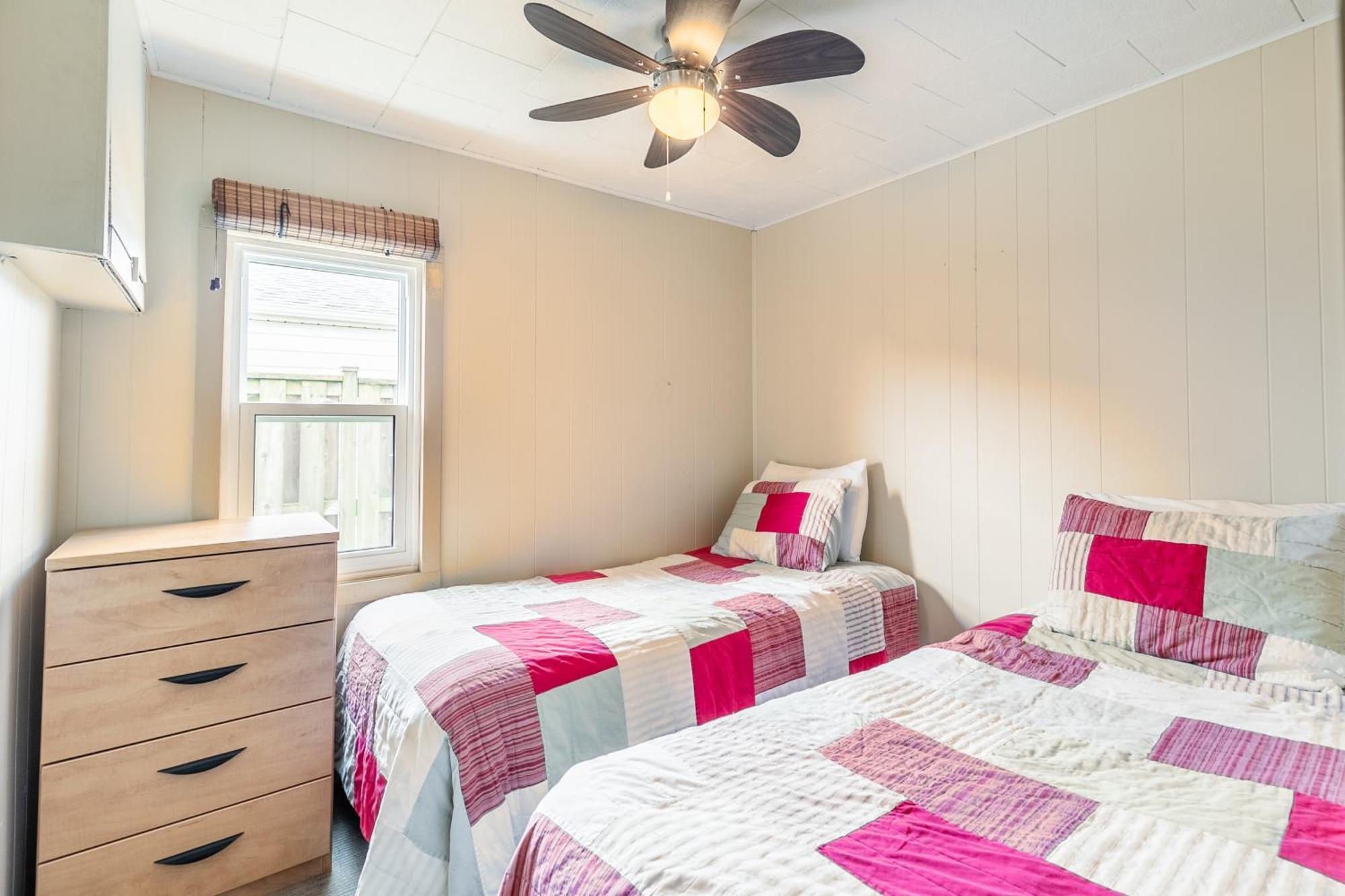 Bayside Cottage Rentals Port Rowan Екстериор снимка