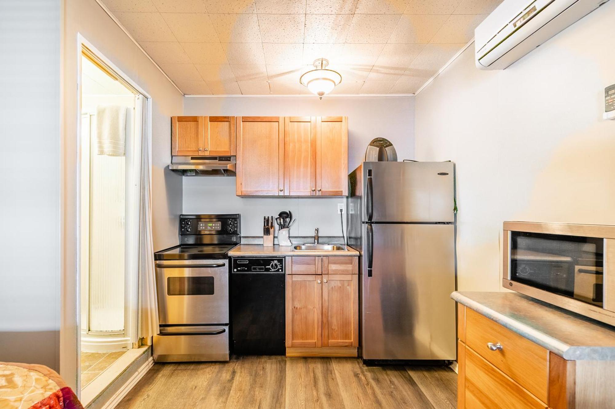 Bayside Cottage Rentals Port Rowan Екстериор снимка